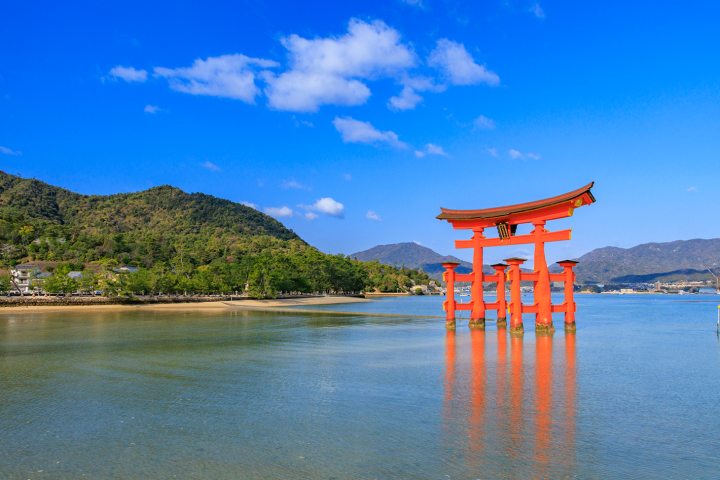 Tarifs et modalités de réservation des billets de Shinkansen entre Nagoya et Hiroshima