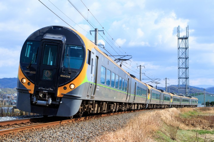 Jadwal, Tarif, dan Cara Membeli Tiket Kereta Ekspres Terbatas "SHIOKAZE"