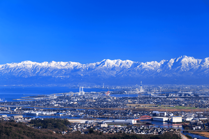 Tarifas del Shinkansen y métodos de reserva de billetes de Tokio a Toyama