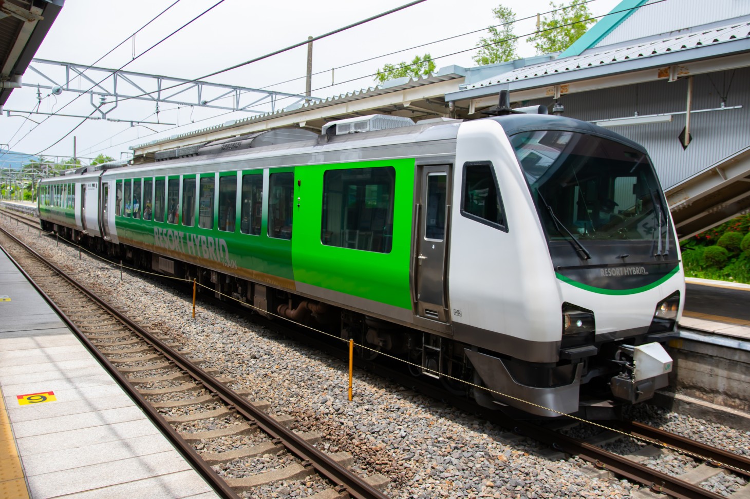 El exterior del tren "RESORT VIEW SUWAKO".
