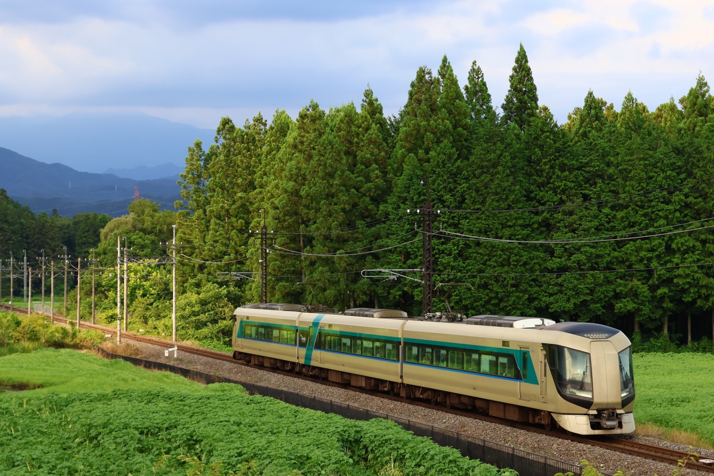 「REVATY AIZU」 열차 외관