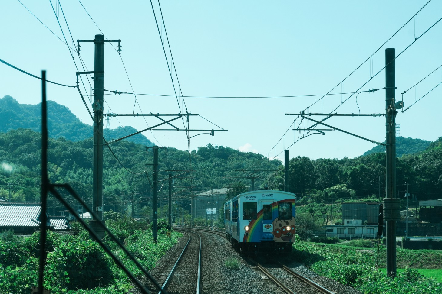 「SETO OHASHI ANPANMAN TROLLEY TRAIN」의 차체